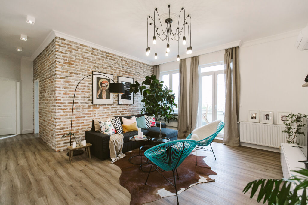 Penthouse in Center HUGE BALCONY-Full Panorama