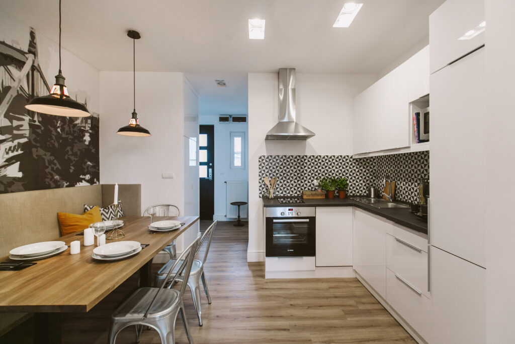 Penthouse in Center HUGE BALCONY-Full Panorama