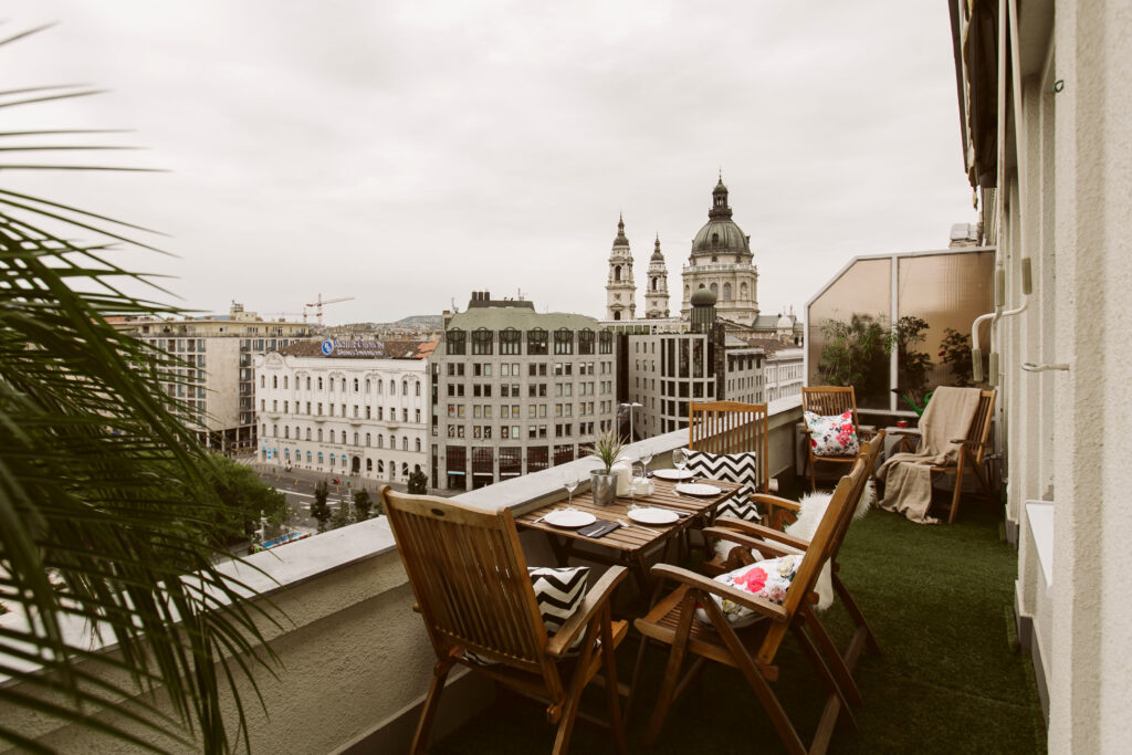 Penthouse in Center HUGE BALCONY-Full Panorama
